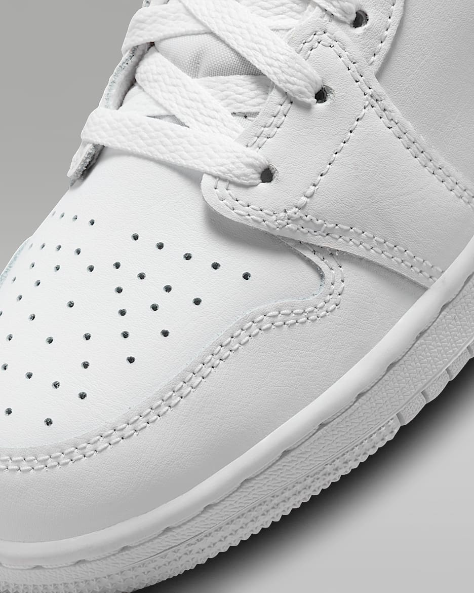 Kids all white jordans discount